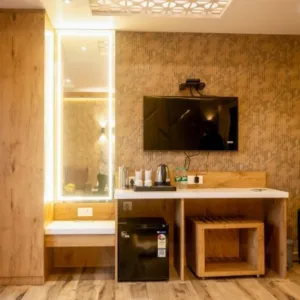 Cozy Nook Closet with Mirror