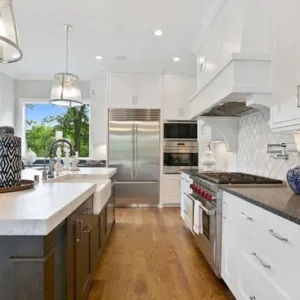 Monochrome Beauty Kitchen by urbane living